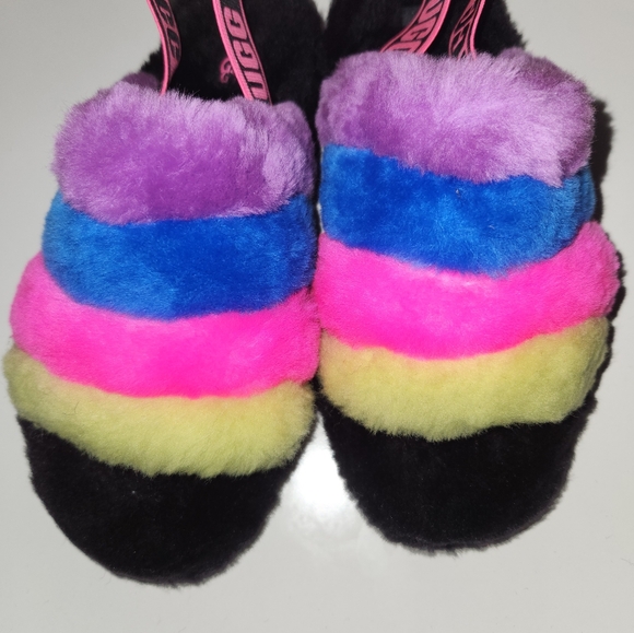 UGG Fluff Yeah Slide - Picture 2 of 5